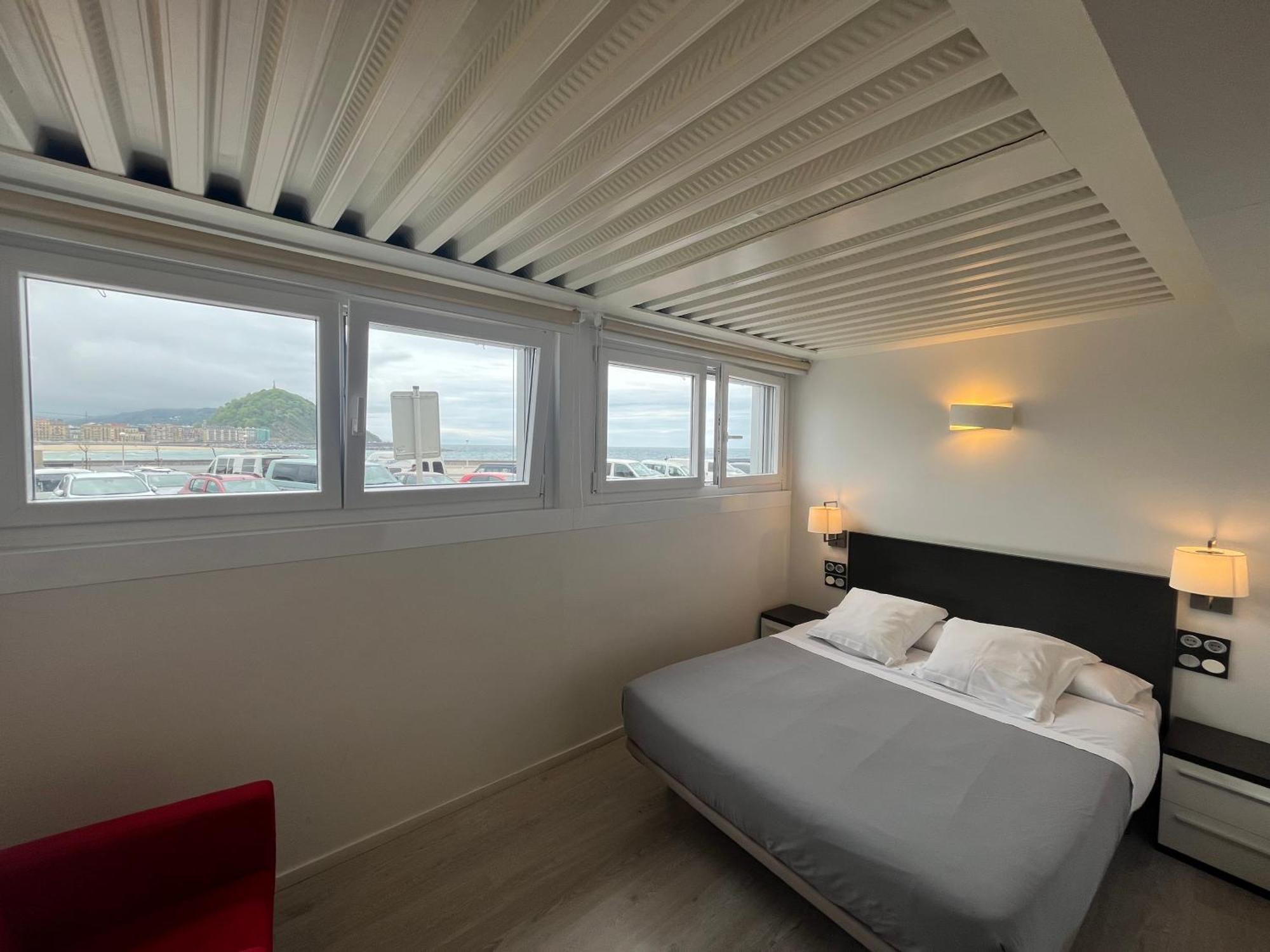 Hotel Punta Monpas San Sebastián Esterno foto